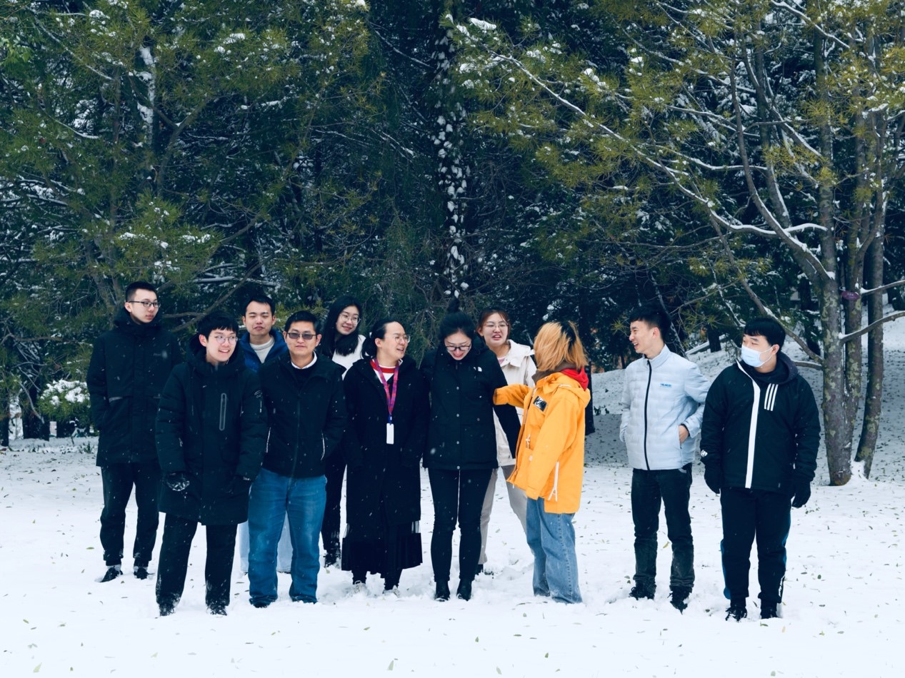The Snow outside the Lab